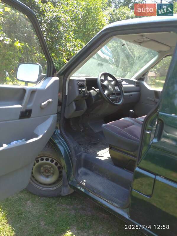 Мінівен Volkswagen Transporter 2000 в Козятині