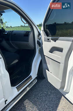 Мінівен Volkswagen Transporter 2009 в 