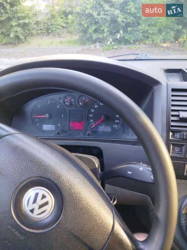 Минивэн Volkswagen Transporter 2009 в Шостке