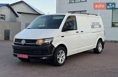 Вантажний фургон Volkswagen Transporter 2017 в Рівному