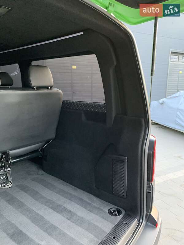 Минивэн Volkswagen Transporter 2015 в Ивано-Франковске