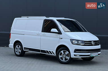 Грузовой фургон Volkswagen Transporter 2017 в 