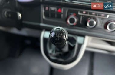 Грузовой фургон Volkswagen Transporter 2017 в 