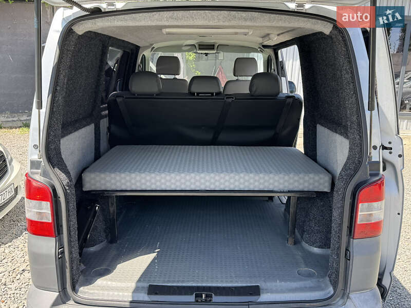 Вантажопасажирський фургон Volkswagen Transporter 2011 в Хмельницькому