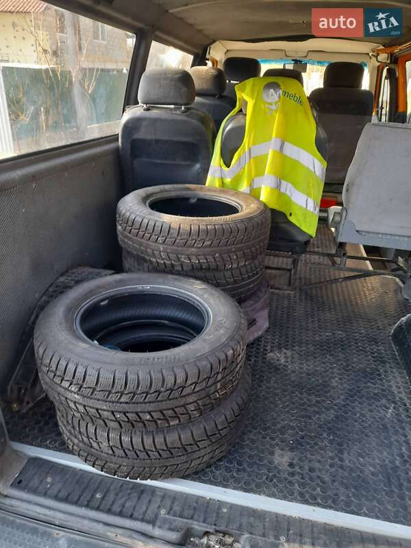 Минивэн Volkswagen Transporter 1999 в Киеве