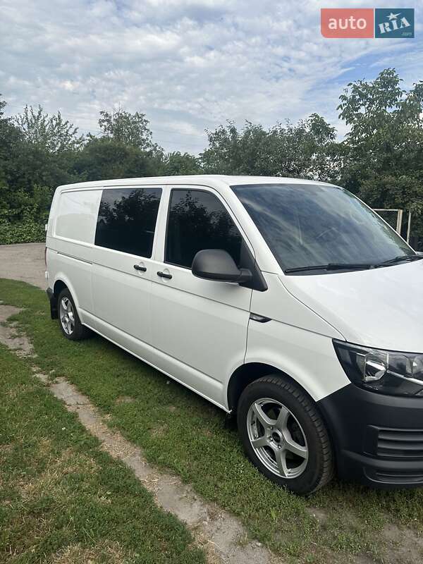 Минивэн Volkswagen Transporter 2018 в Узине