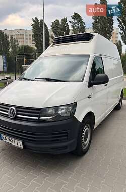 Вантажний фургон Volkswagen Transporter 2016 в Києві
