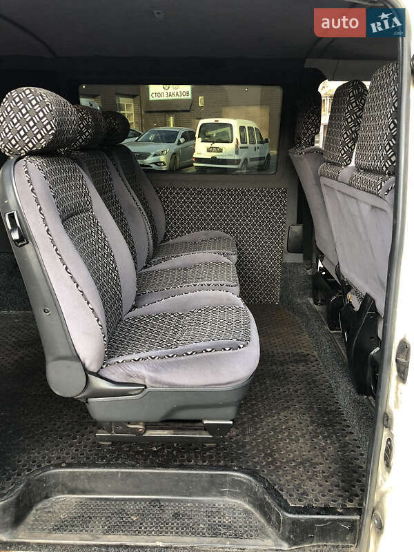 Минивэн Volkswagen Transporter 2001 в Киеве