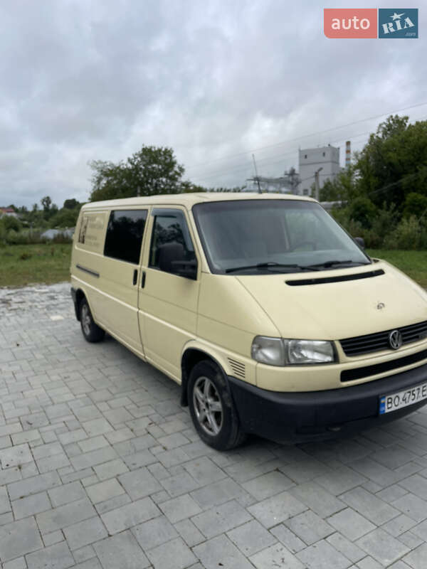 Мінівен Volkswagen Transporter 2000 в Хоросткові
