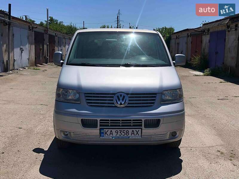 Минивэн Volkswagen Transporter 2006 в 