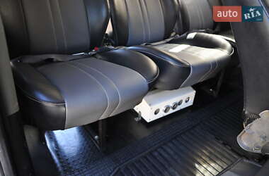 Минивэн Volkswagen Transporter 2010 в 