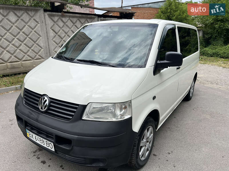 Минивэн Volkswagen Transporter 2003 в Каменец-Подольском