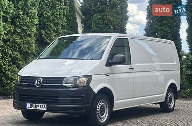 Вантажний фургон Volkswagen Transporter 2016 в Дубні