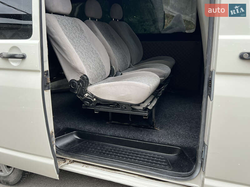 Минивэн Volkswagen Transporter 2003 в Каменец-Подольском
