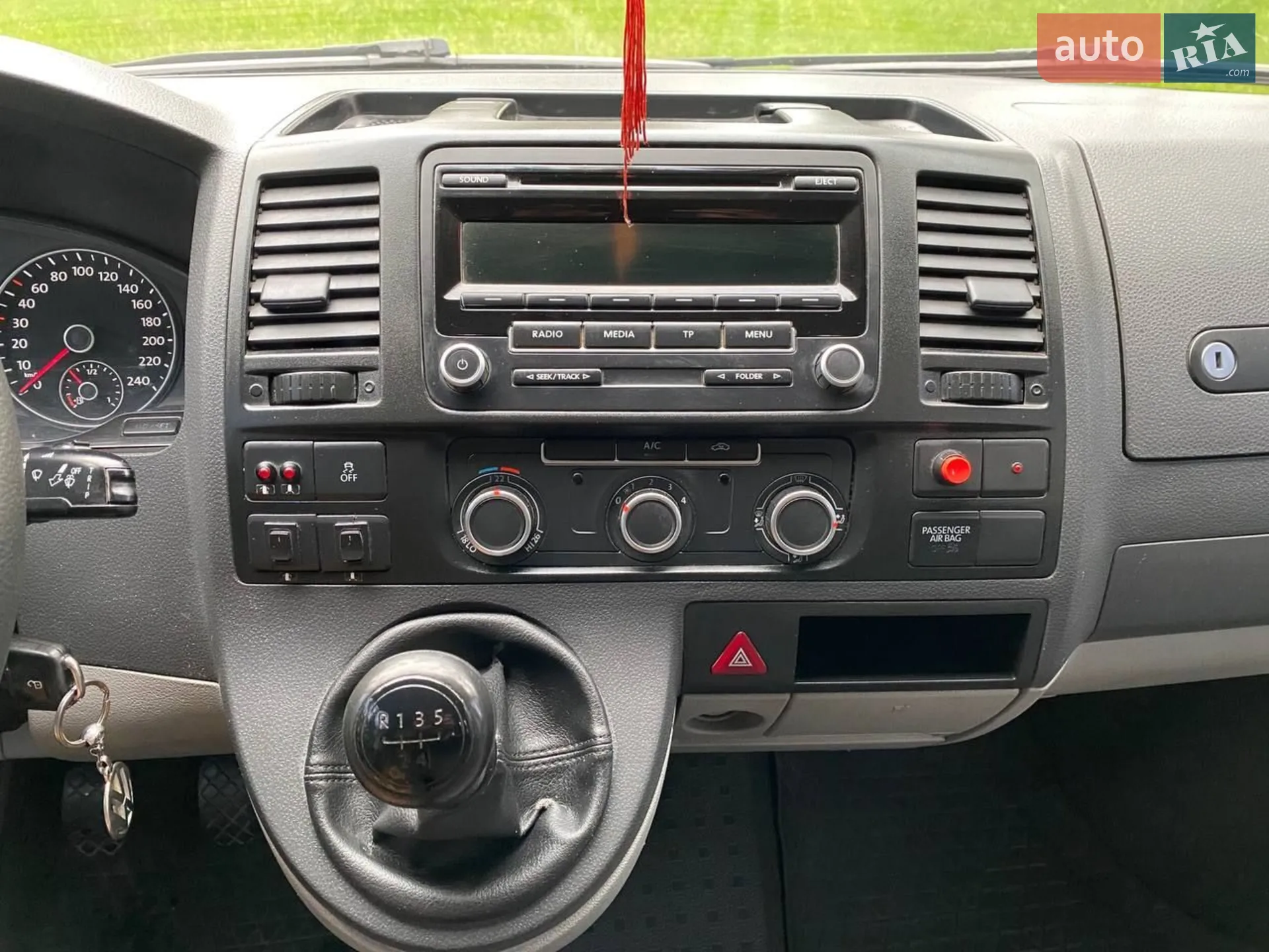 2015 Volkswagen Transporter - мініатюра 22
