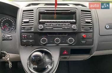 Минивэн Volkswagen Transporter 2015 в 