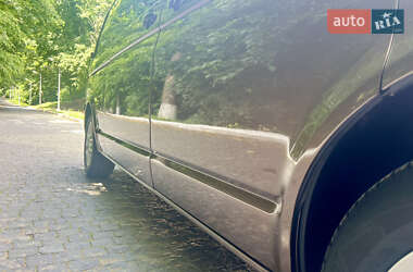Минивэн Volkswagen Transporter 2013 в 