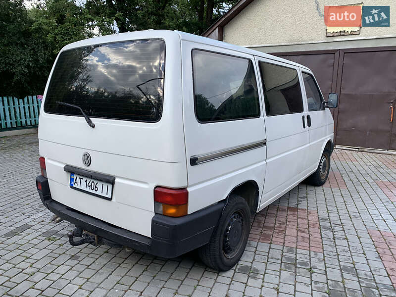 Минивэн Volkswagen Transporter 1996 в Долине