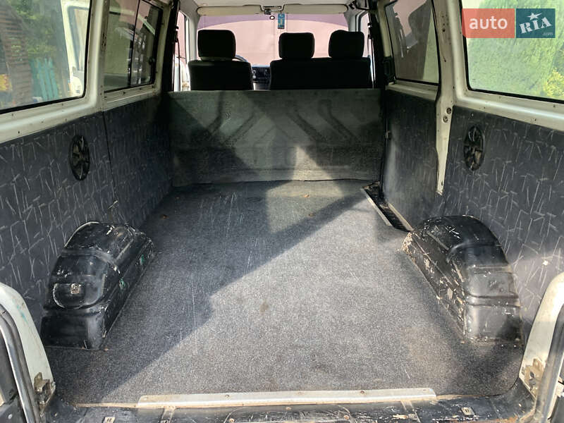Минивэн Volkswagen Transporter 1996 в Долине