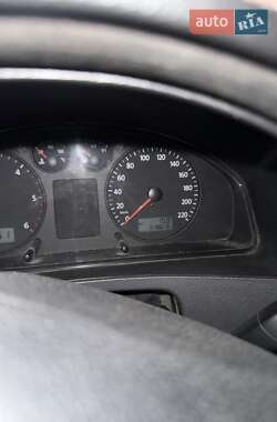 Грузовой фургон Volkswagen Transporter 2004 в 