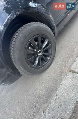 Минивэн Volkswagen Transporter 2012 в 