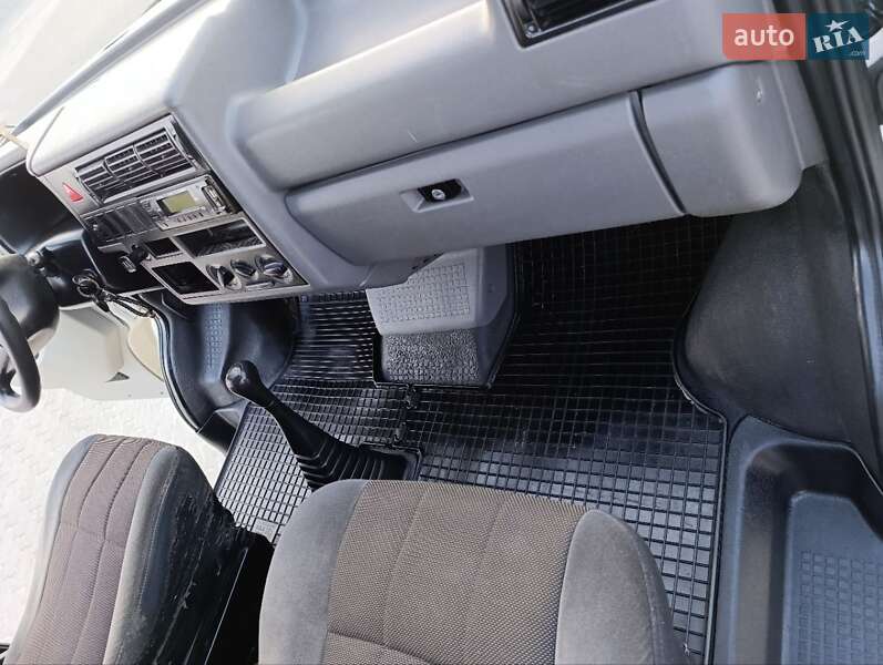 Минивэн Volkswagen Transporter 1999 в Львове