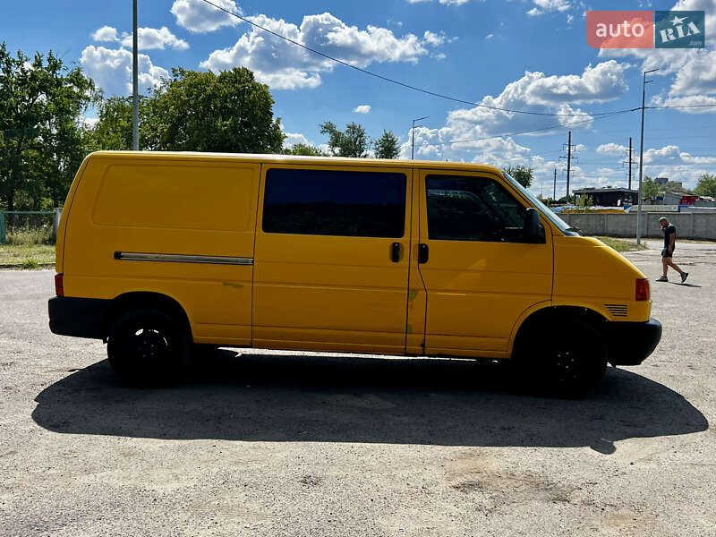 Минивэн Volkswagen Transporter 2000 в Киеве