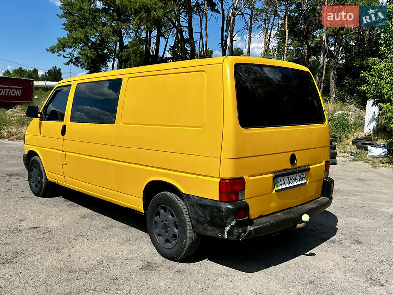 Минивэн Volkswagen Transporter 2000 в Киеве