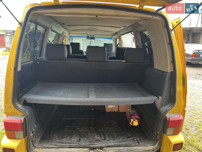 Минивэн Volkswagen Transporter 2000 в Львове