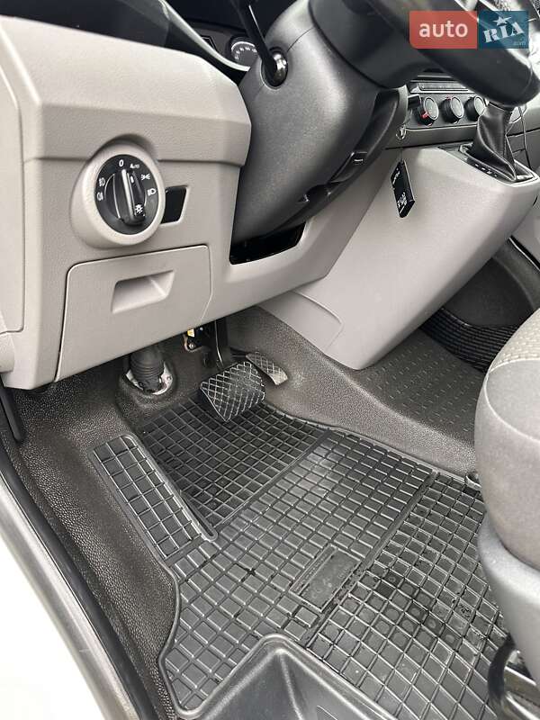 Грузовой фургон Volkswagen Transporter 2020 в Львове