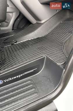 Грузовой фургон Volkswagen Transporter 2020 в 