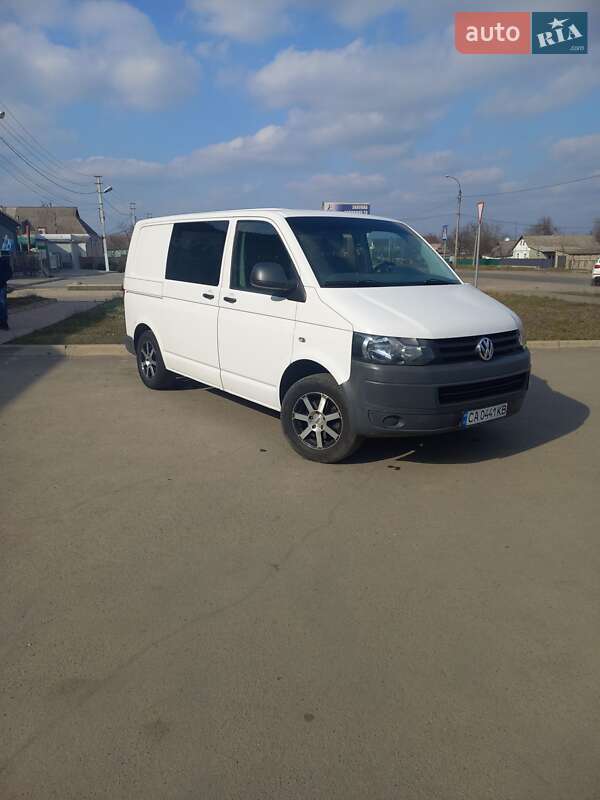 Минивэн Volkswagen Transporter 2012 в Умани