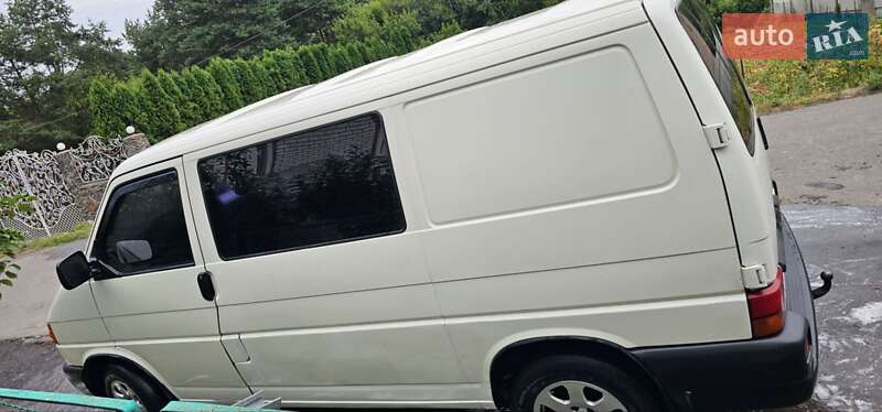 Минивэн Volkswagen Transporter 1999 в Гайсине