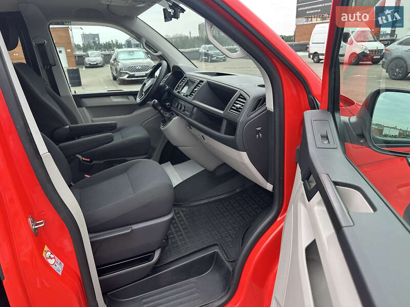 Мінівен Volkswagen Transporter 2019 в Києві