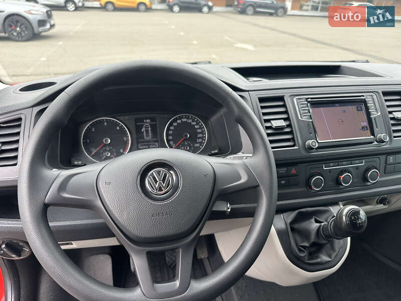 Мінівен Volkswagen Transporter 2019 в Києві