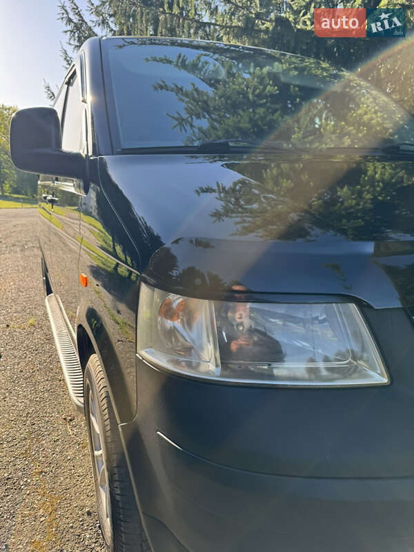 Мінівен Volkswagen Transporter 2004 в Стрию