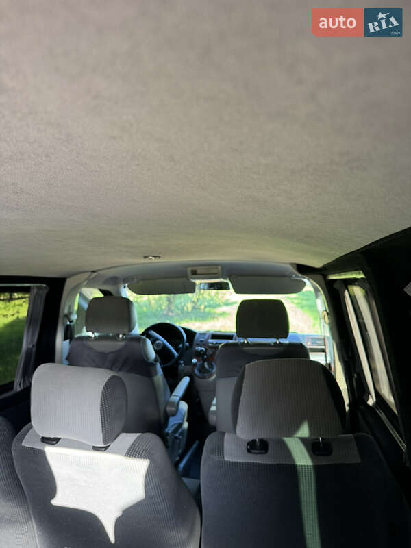 Мінівен Volkswagen Transporter 2004 в Стрию