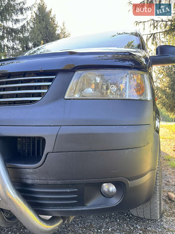 Мінівен Volkswagen Transporter 2004 в Стрию