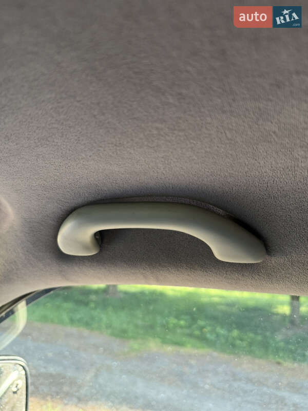 Мінівен Volkswagen Transporter 2004 в Стрию