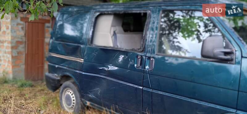 Минивэн Volkswagen Transporter 2001 в Луцке фото 2 Минивэн Volkswagen Transporter 2001 в Луцке