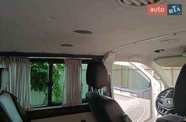 Минивэн Volkswagen Transporter 2018 в 