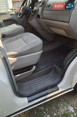 Минивэн Volkswagen Transporter 2004 в 