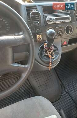 Минивэн Volkswagen Transporter 2004 в 