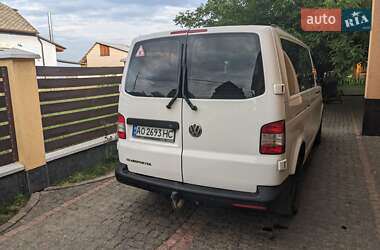 Минивэн Volkswagen Transporter 2013 в 