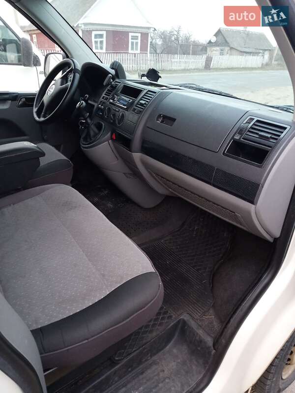 Мінівен Volkswagen Transporter 2005 в Камені-Каширському