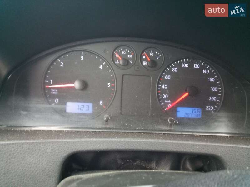 Мінівен Volkswagen Transporter 2005 в Камені-Каширському