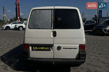 Грузовой фургон Volkswagen Transporter 2000 в 