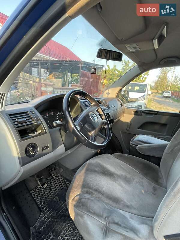 Минивэн Volkswagen Transporter 2006 в Хмельнике