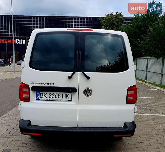 Грузовой фургон Volkswagen Transporter 2017 в Луцке