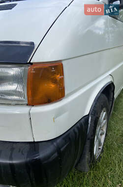 Минивэн Volkswagen Transporter 1999 в 